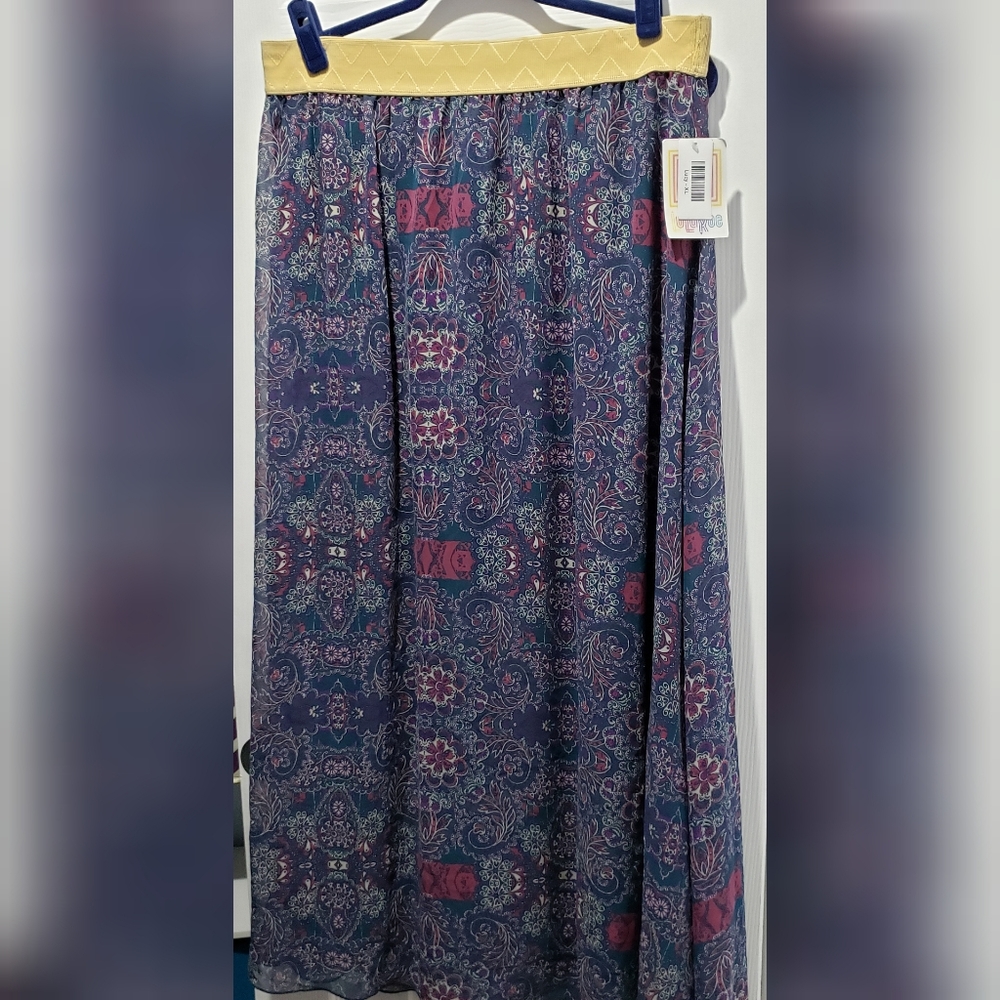 Lularoe Lucy Skirt